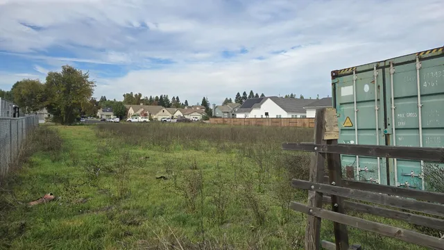 a view of a houses with a outdoor space