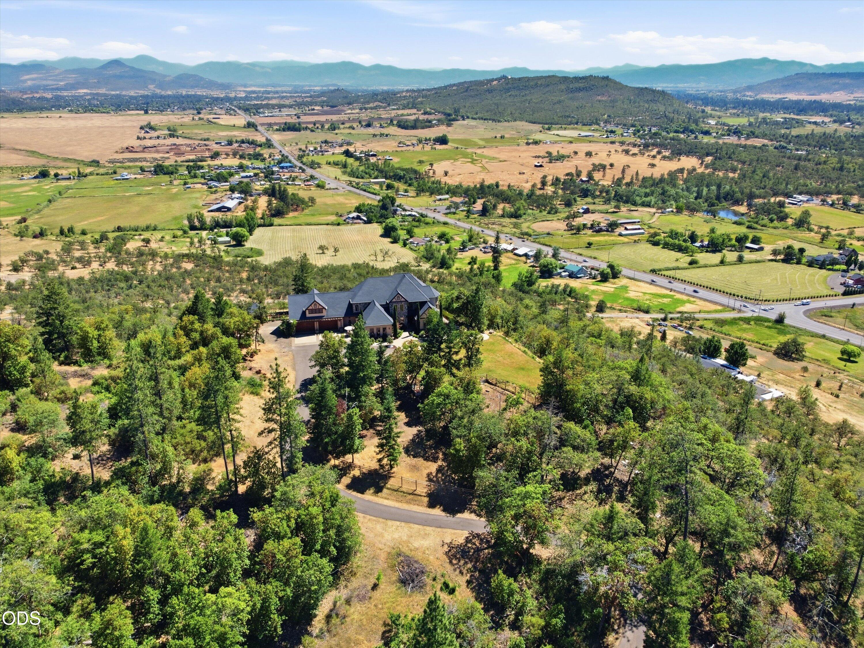 15202 Richards Way Eagle Point, OR 97524 - Photo 129 of 129