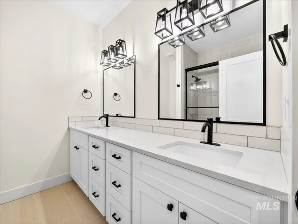 $998,900 | 25773 Clydesdale Lane, Parma, ID 83660