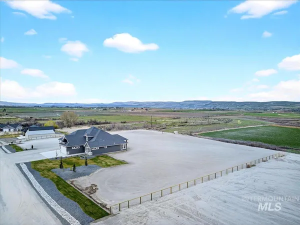 $998,900 | 25773 Clydesdale Lane, Parma, ID 83660
