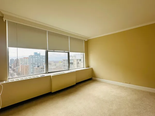 $2,500 | 5757 North Sheridan Road, Unit 17H, Chicago, IL 60660