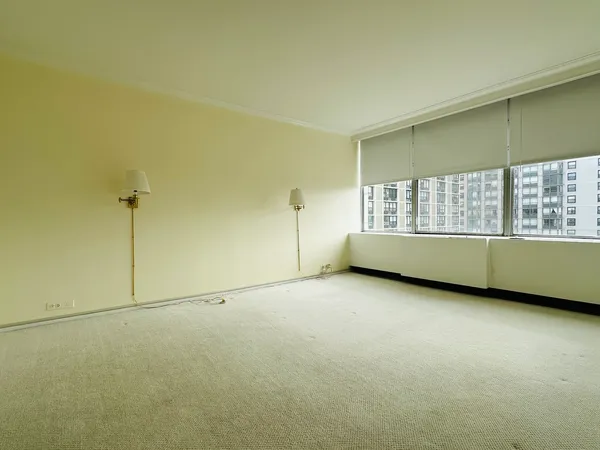 $2,500 | 5757 North Sheridan Road, Unit 17H, Chicago, IL 60660