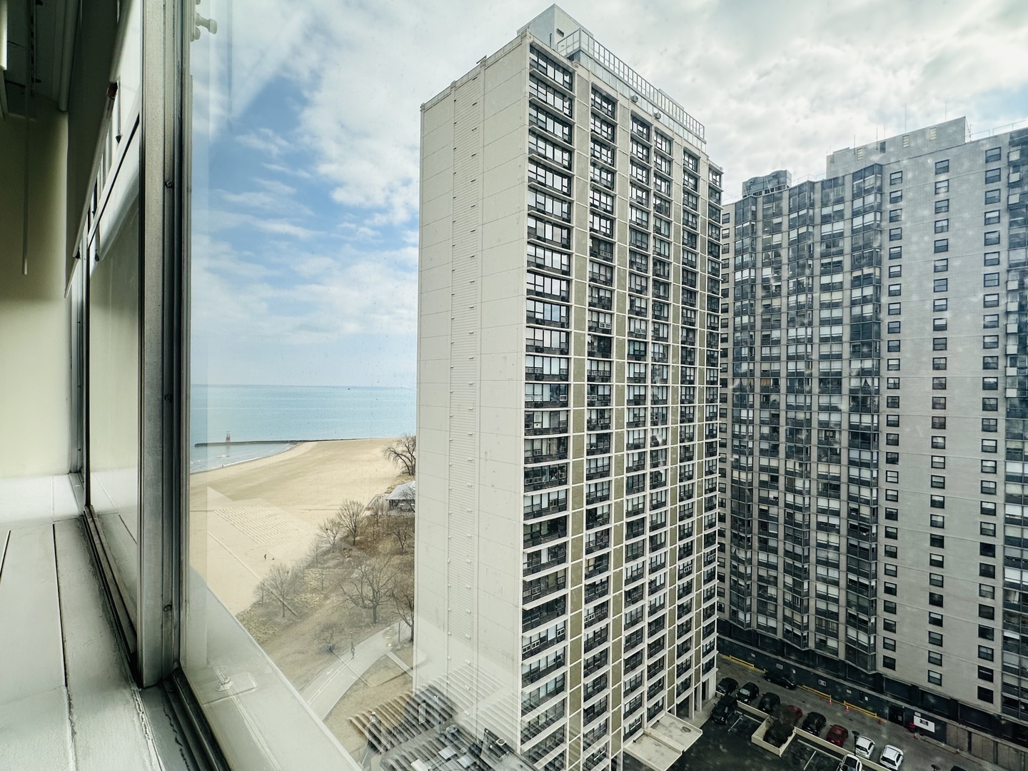 5757 North Sheridan Road, Unit 17H Chicago, IL 60660 - Photo 19 of 25 a view of balcony with window