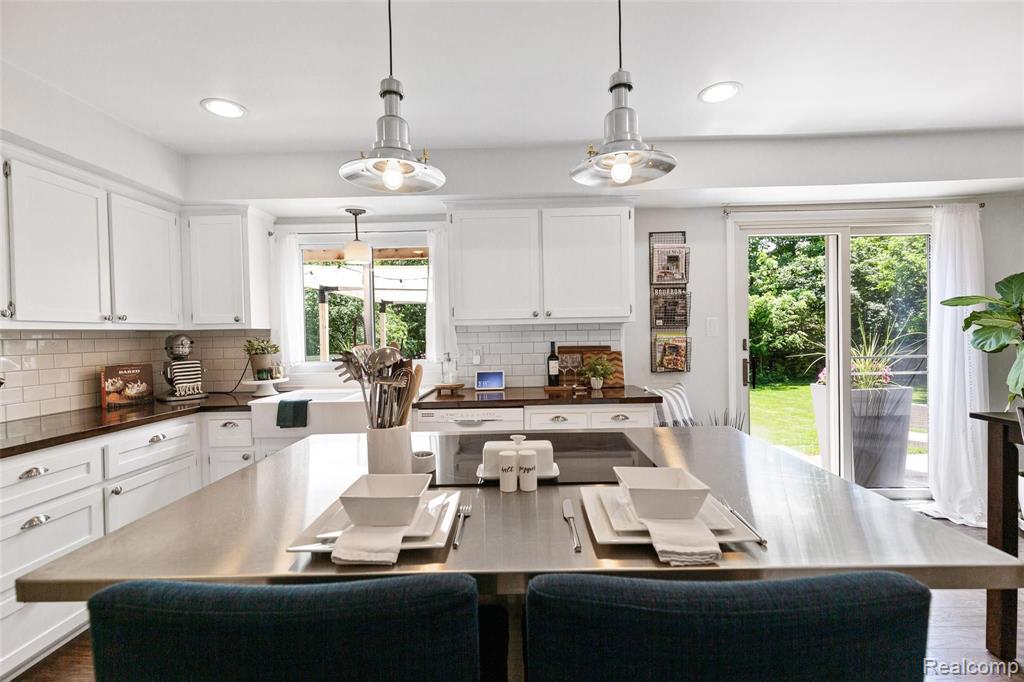 35819 Johnstown Road Farmington Hills, MI 48335 - Photo 6 of 66