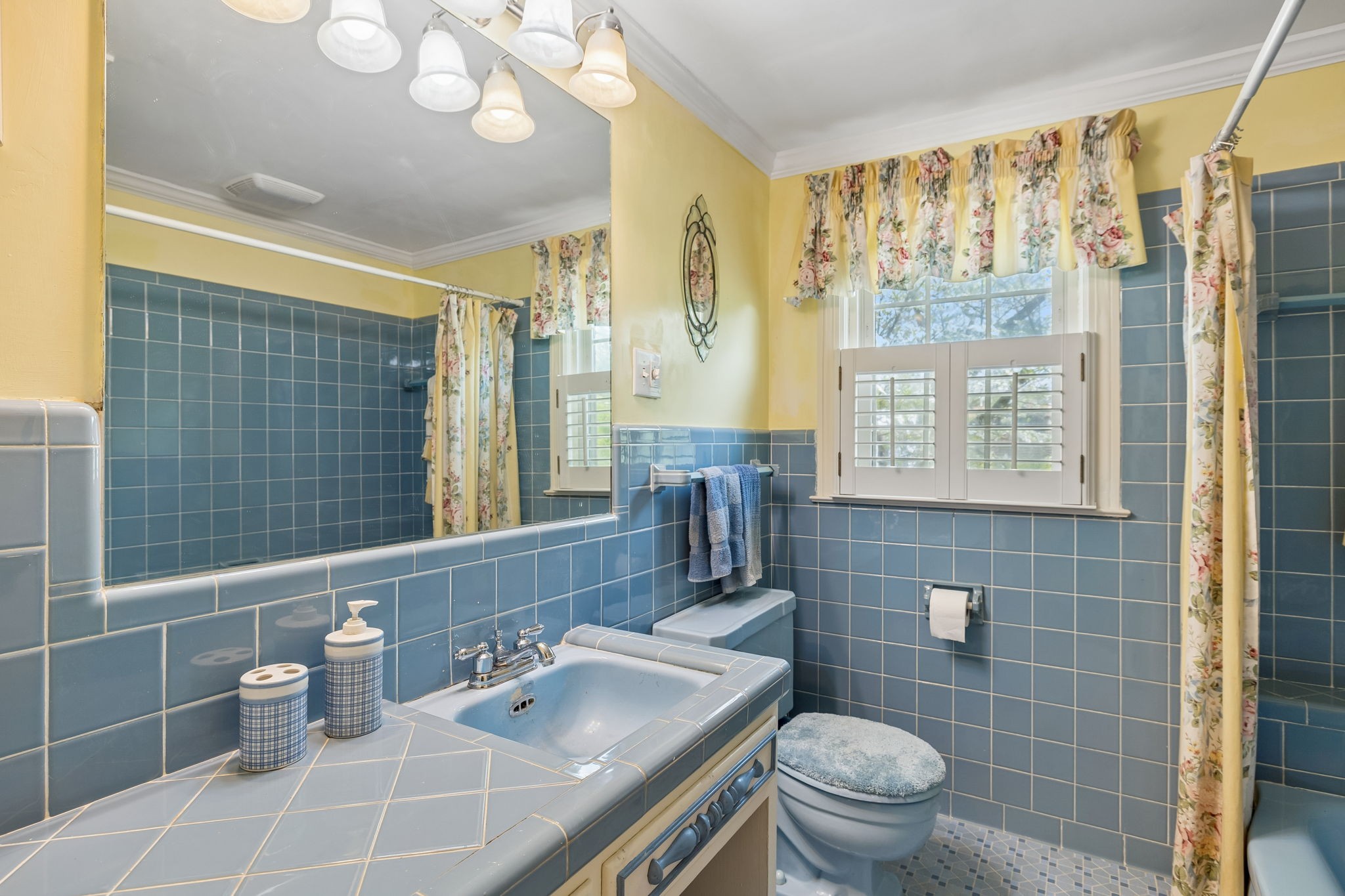 3120 Knobdale Road Nashville, TN 37214 - Photo 38 of 65 a bathroom with a sink a toilet and shower