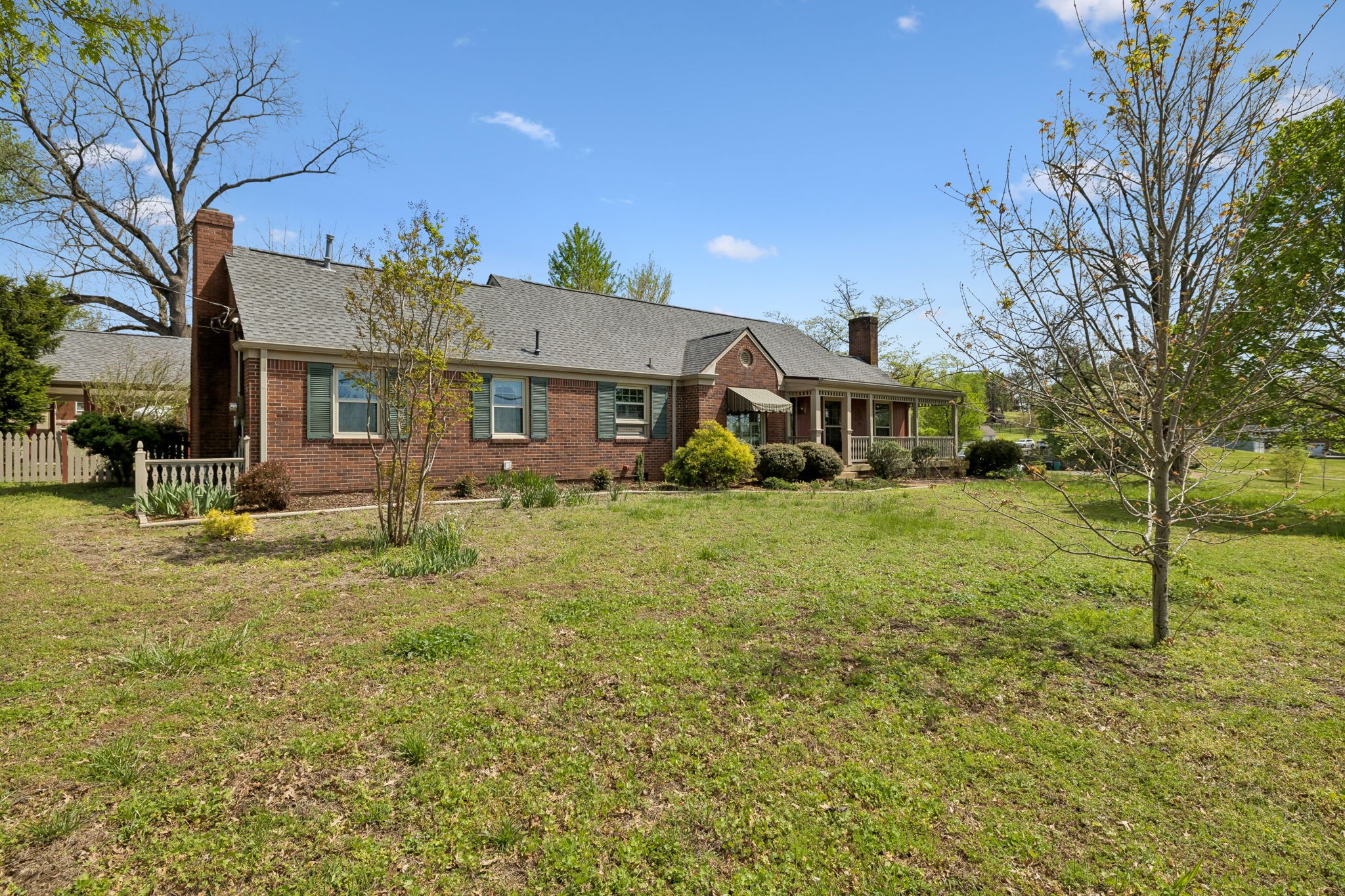 3120 Knobdale Road Nashville, TN 37214 - Photo 4 of 65 a front view of a house with a yard