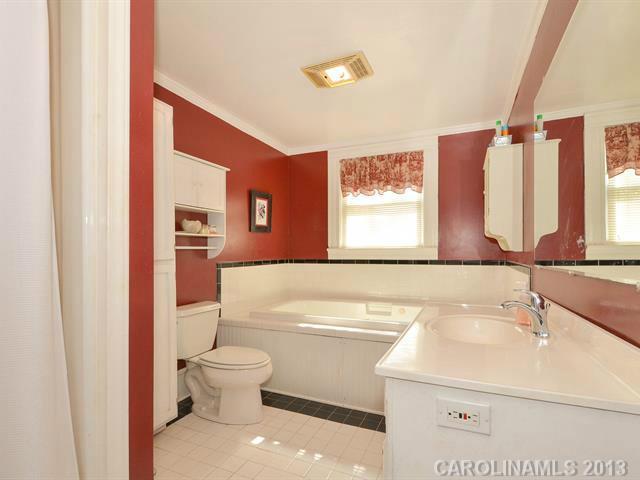 10678 Earnhardt Lake Road Davidson, NC 28036 - Photo 8 of 16 Gallery Image 8