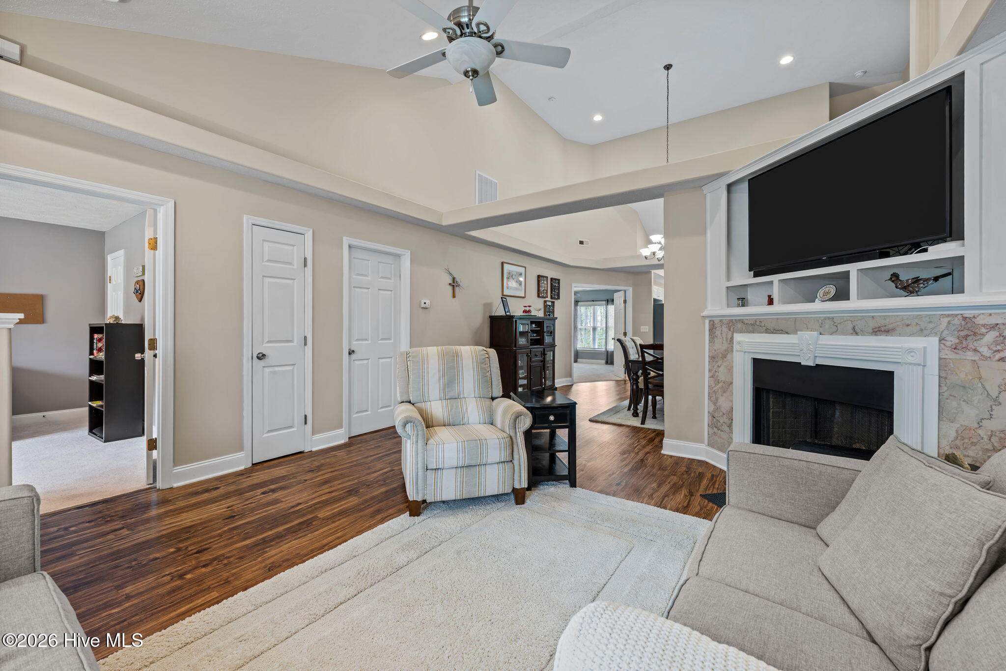 412 Neuchatel Road New Bern, NC 28562 - Photo 3 of 43 Living Area
