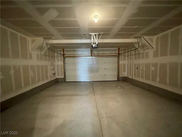 $2,450 | 4919 Olive Mesa Avenue, Las Vegas, NV 89139