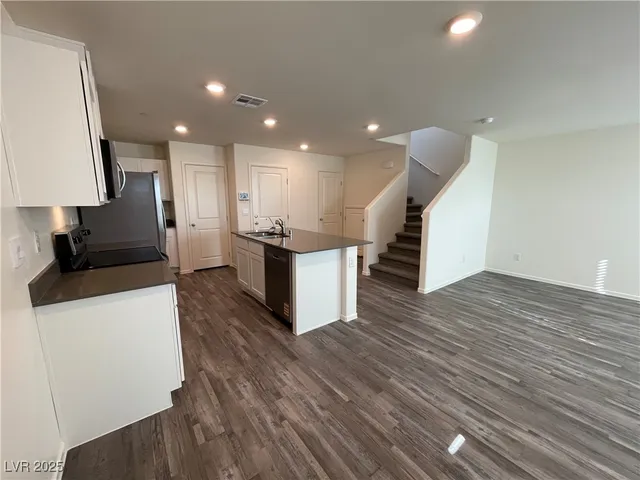 $2,450 | 4919 Olive Mesa Avenue, Las Vegas, NV 89139