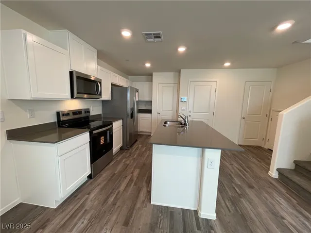 $2,450 | 4919 Olive Mesa Avenue, Las Vegas, NV 89139