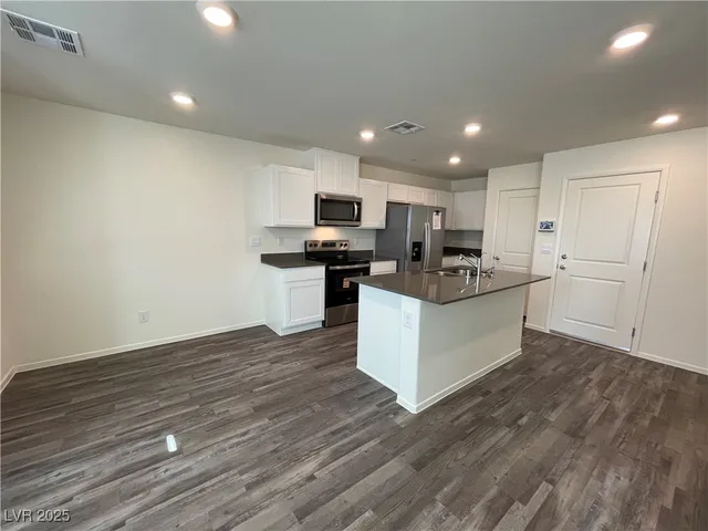 $2,450 | 4919 Olive Mesa Avenue, Las Vegas, NV 89139