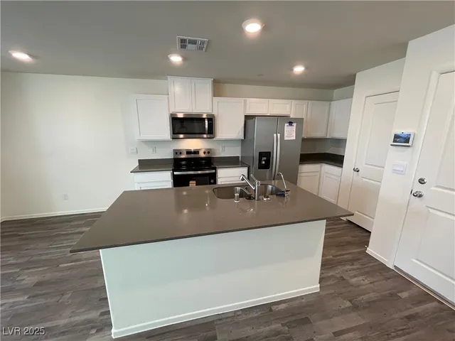 $2,450 | 4919 Olive Mesa Avenue, Las Vegas, NV 89139