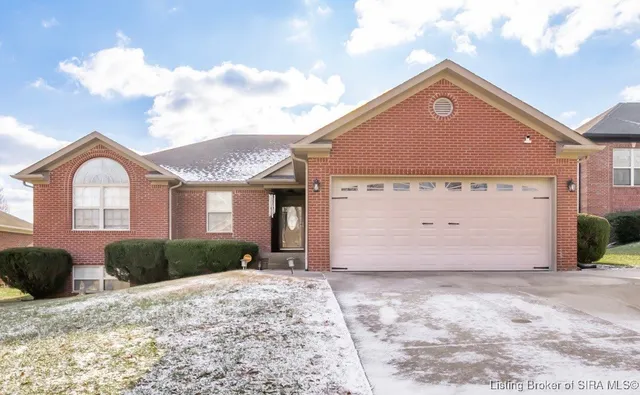 $389,900 | 7033 Plum Creek Drive, Sellersburg, IN 47172