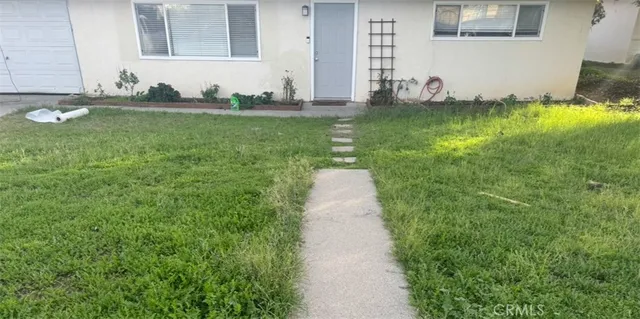 $2,100 | 2062 West Lincoln Street, Banning, CA 92220