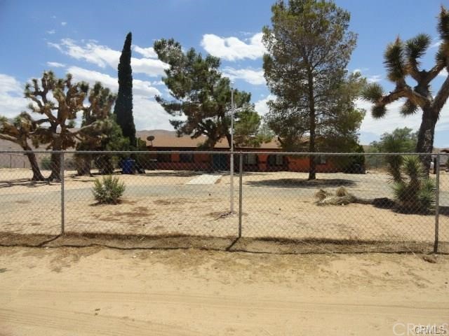 25925 Del Sol Road Apple Valley, CA 92308 - Photo 1 of 1 a view of a yard