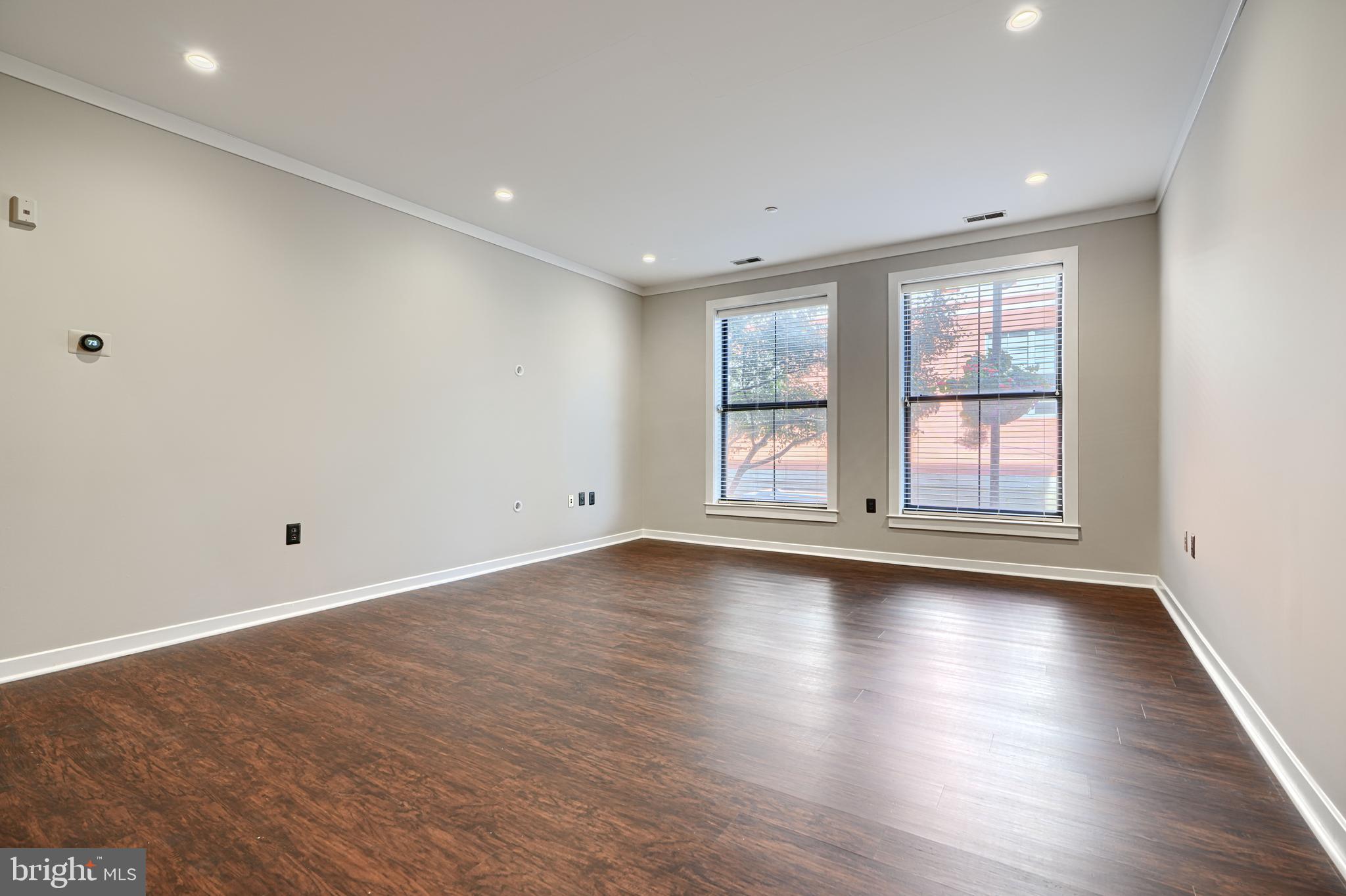 2007 Clipper Park Road, Unit 112 Baltimore, MD 21211 - Photo 11 of 36