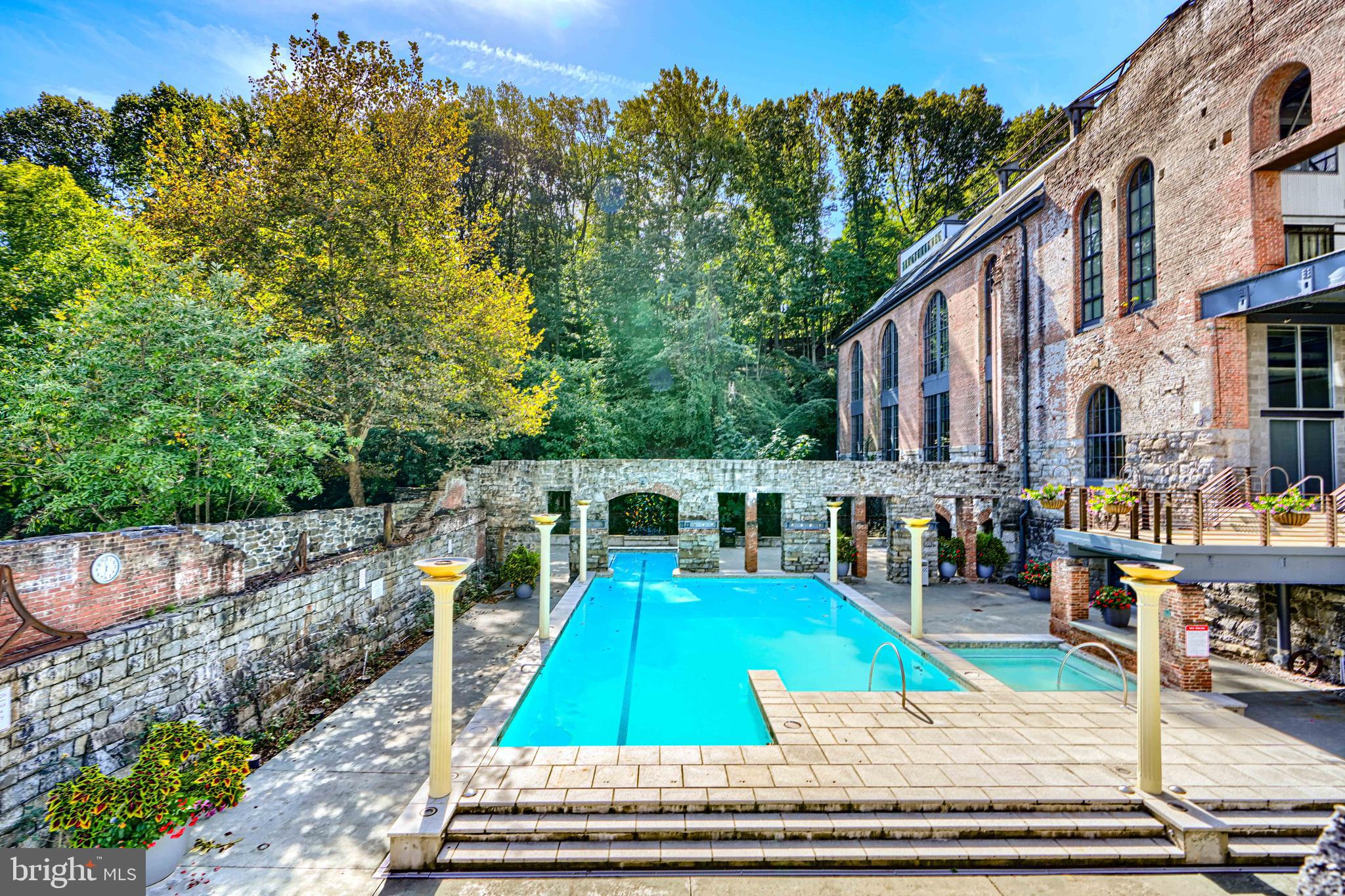 2007 Clipper Park Road, Unit 112 Baltimore, MD 21211 - Photo 4 of 36