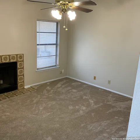 a view of empty room with window