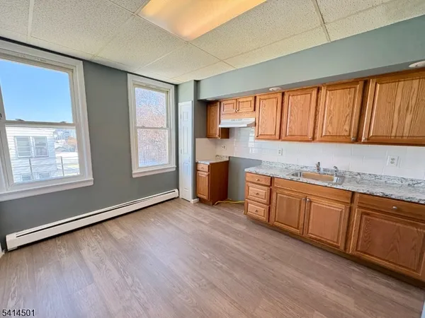 $2,300 | 28 Davis Avenue, Kearny, NJ 07032