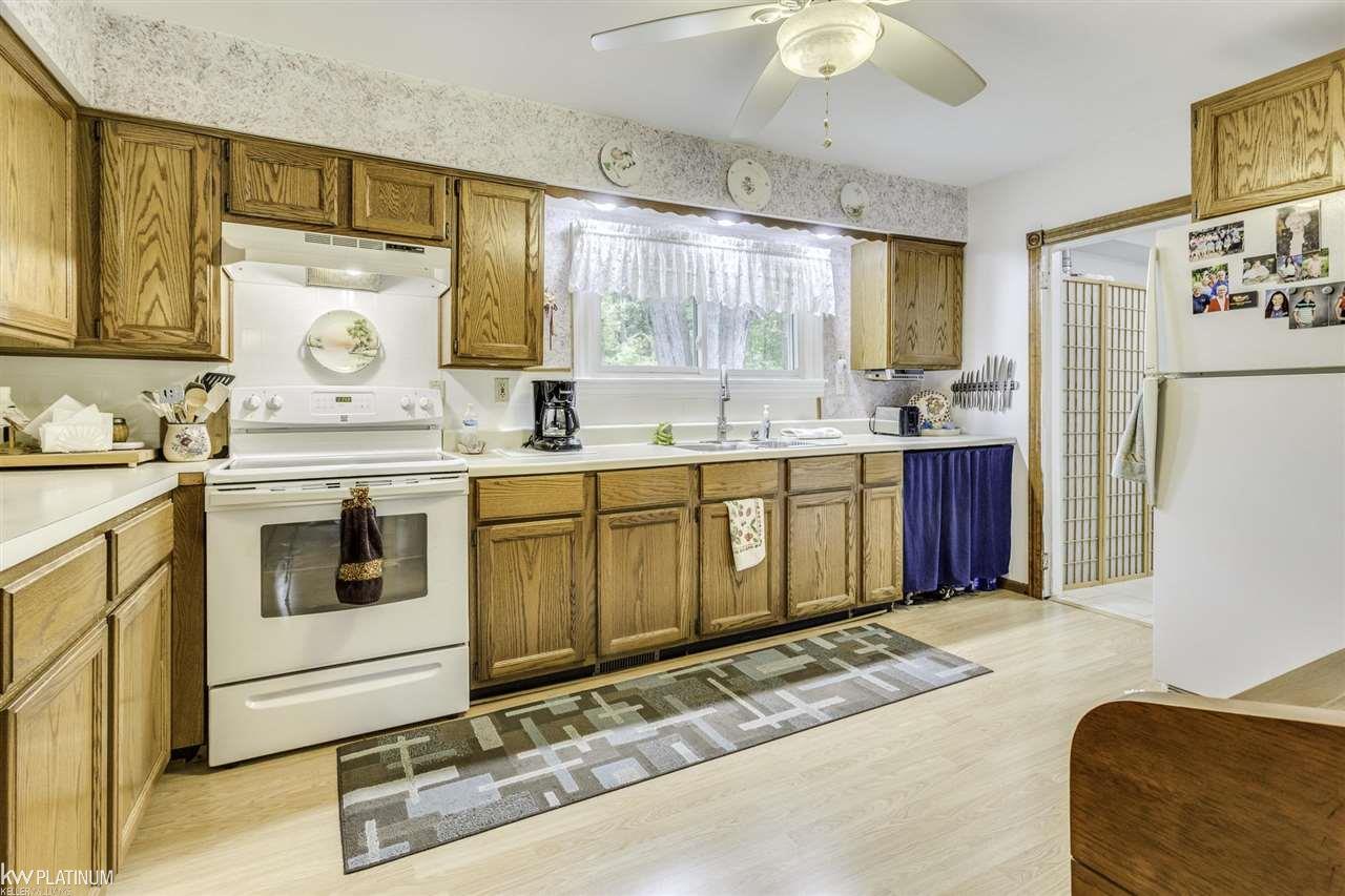 2434 Partridge Road Port Huron, MI 48060 - Photo 11 of 26 Gallery Image 11