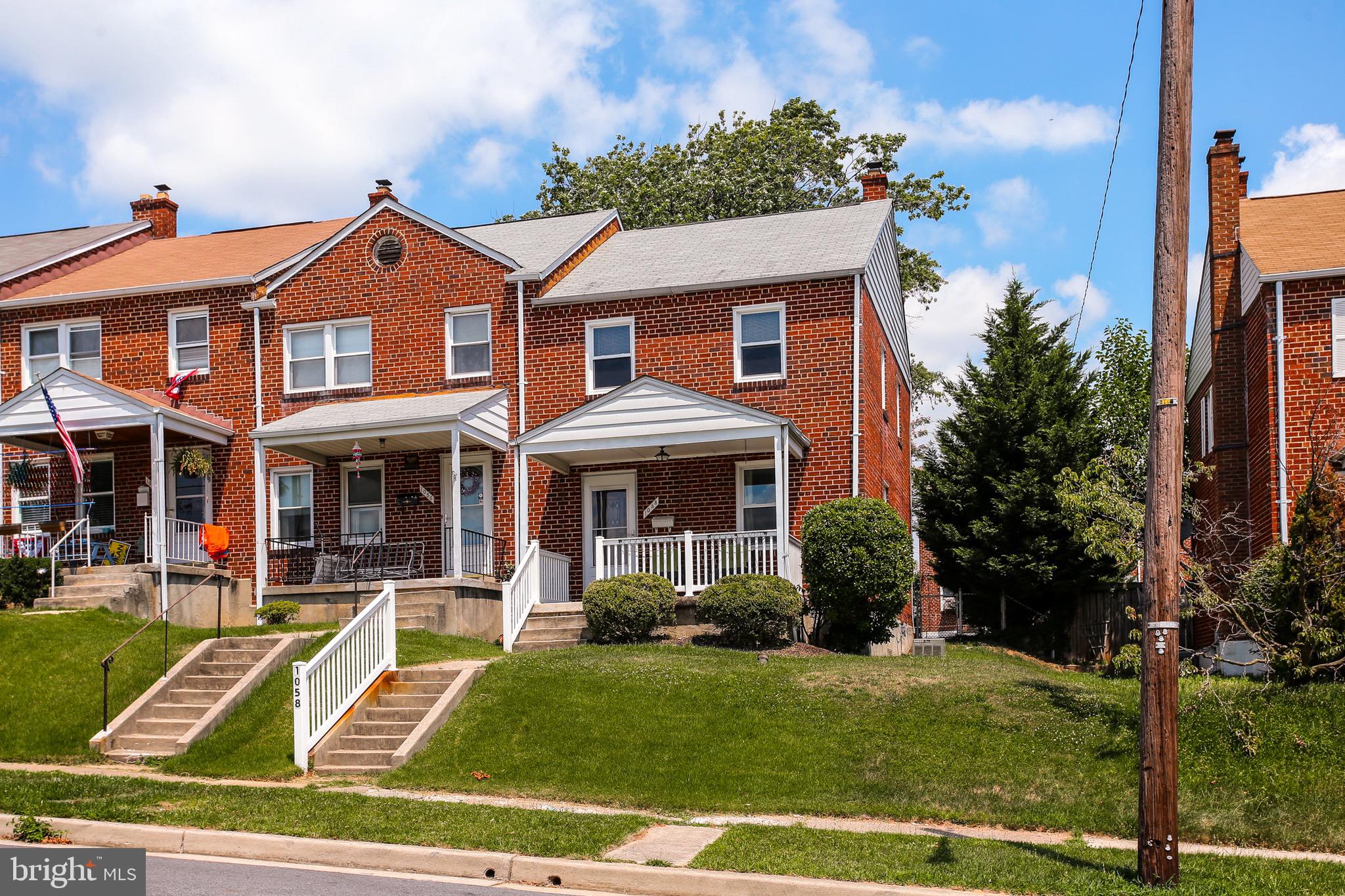 1058 Downton Road Baltimore, MD 21227 - Photo 2 of 31