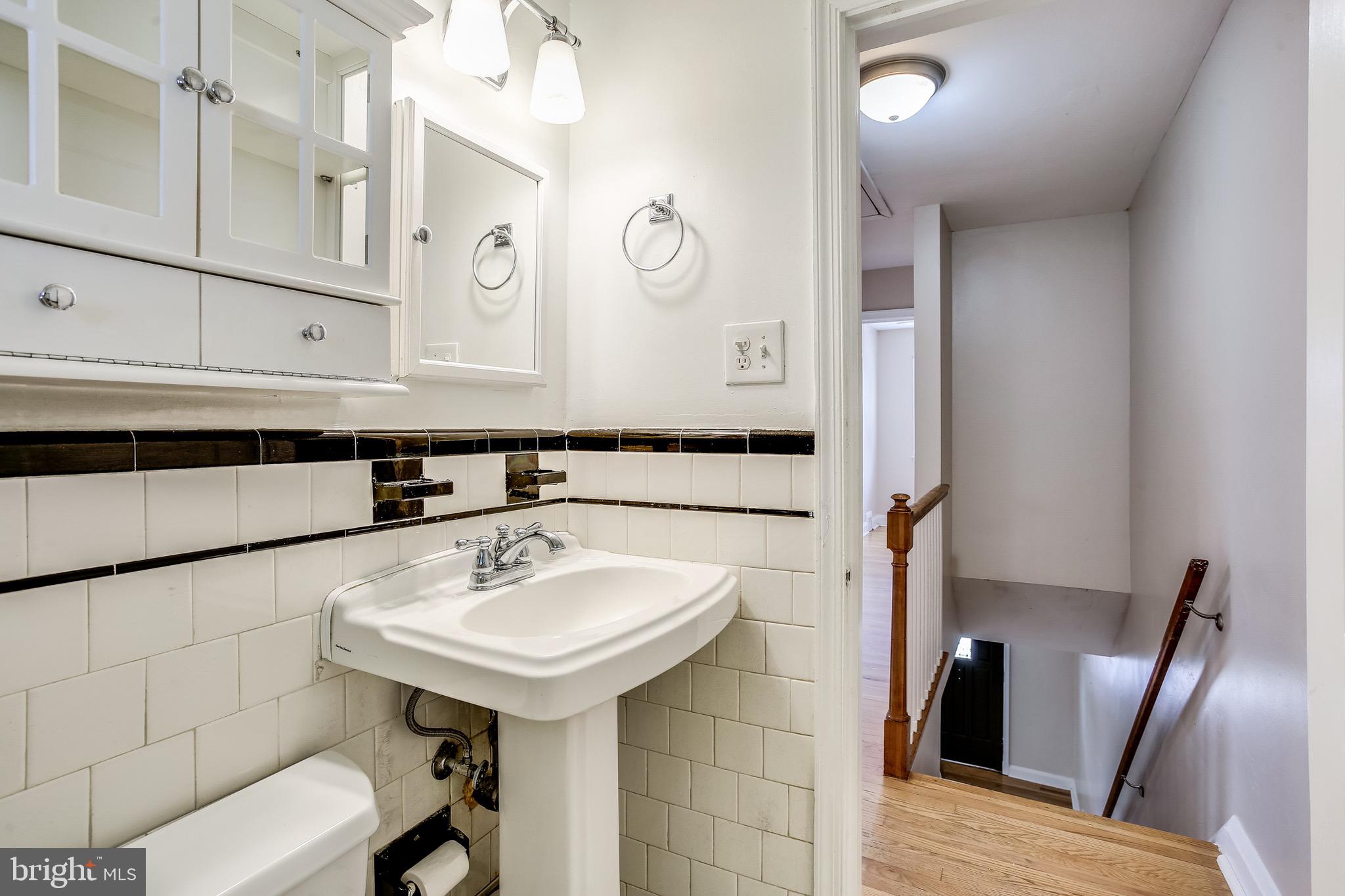 1058 Downton Road Baltimore, MD 21227 - Photo 22 of 31