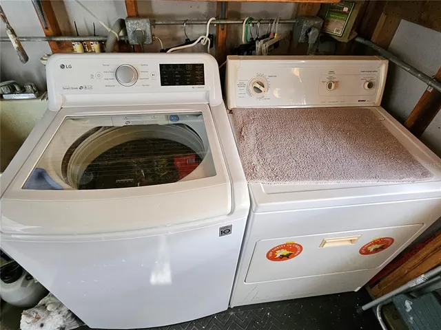 a view of outdoor space yard and patio