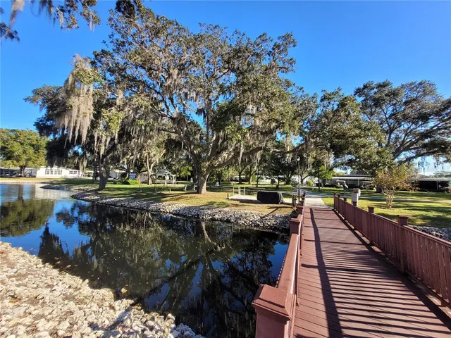 $198,500 | 305 Oakwood Boulevard East, Sarasota, FL 34237