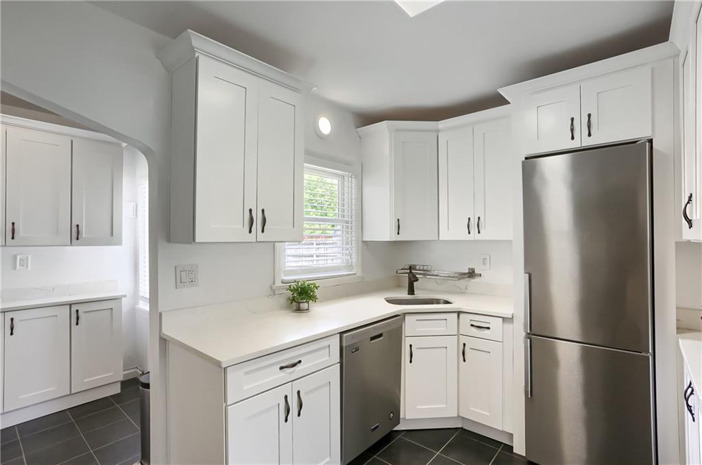 1044 Washington Road Pittsburgh, PA 15228 - Photo 14 of 50 Gallery Image 14