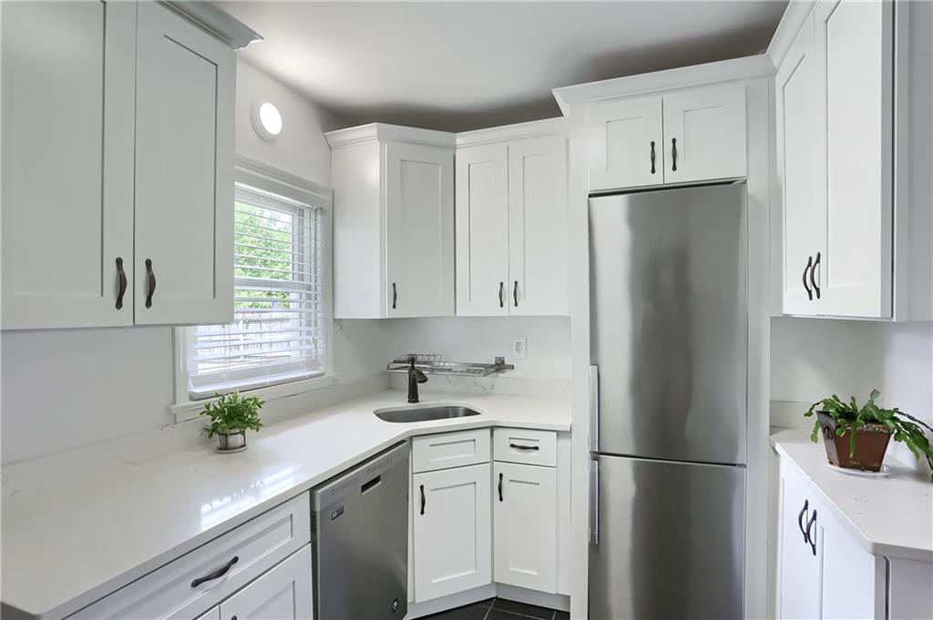 1044 Washington Road Pittsburgh, PA 15228 - Photo 15 of 50 Gallery Image 15