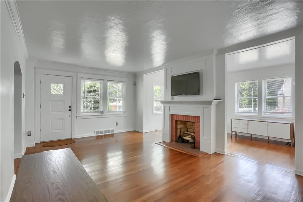 1044 Washington Road Pittsburgh, PA 15228 - Photo 3 of 50 Gallery Image 3