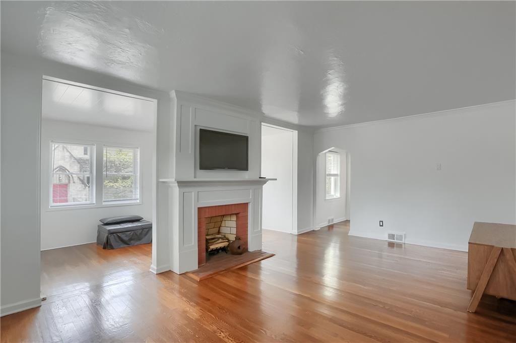1044 Washington Road Pittsburgh, PA 15228 - Photo 4 of 50 Gallery Image 4