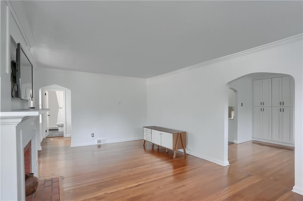 1044 Washington Road Pittsburgh, PA 15228 - Photo 5 of 50 Gallery Image 5