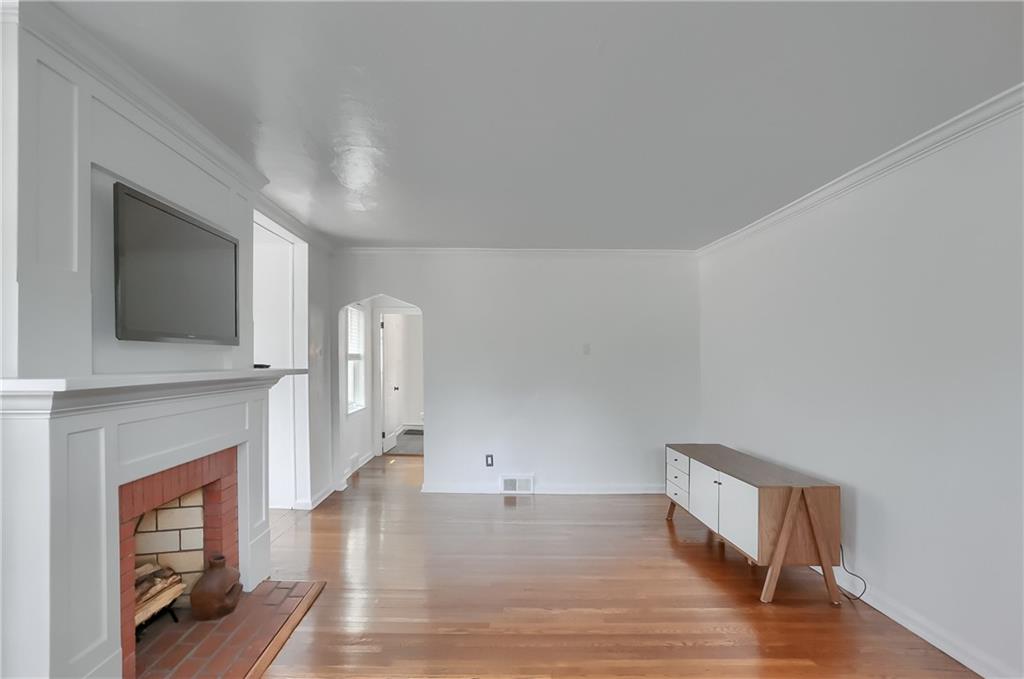 1044 Washington Road Pittsburgh, PA 15228 - Photo 6 of 50 Gallery Image 6