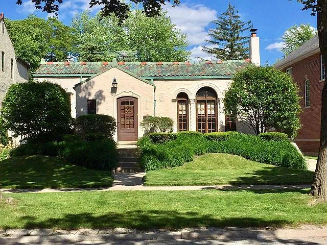 1309 South Crescent Avenue Park Ridge, IL 60068 - Photo 1 of 19
