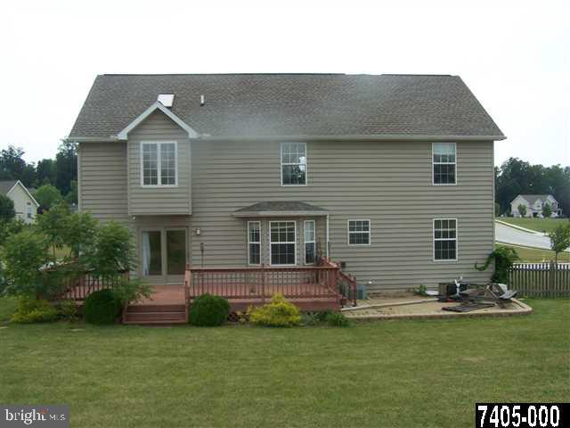 205 Ridgewood Drive Hanover, PA 17331 - Photo 3 of 9