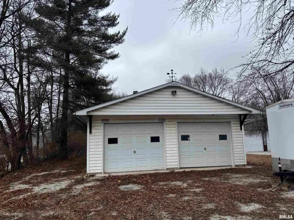 $93,900 | 302 East Murray Street, Macomb, IL 61455