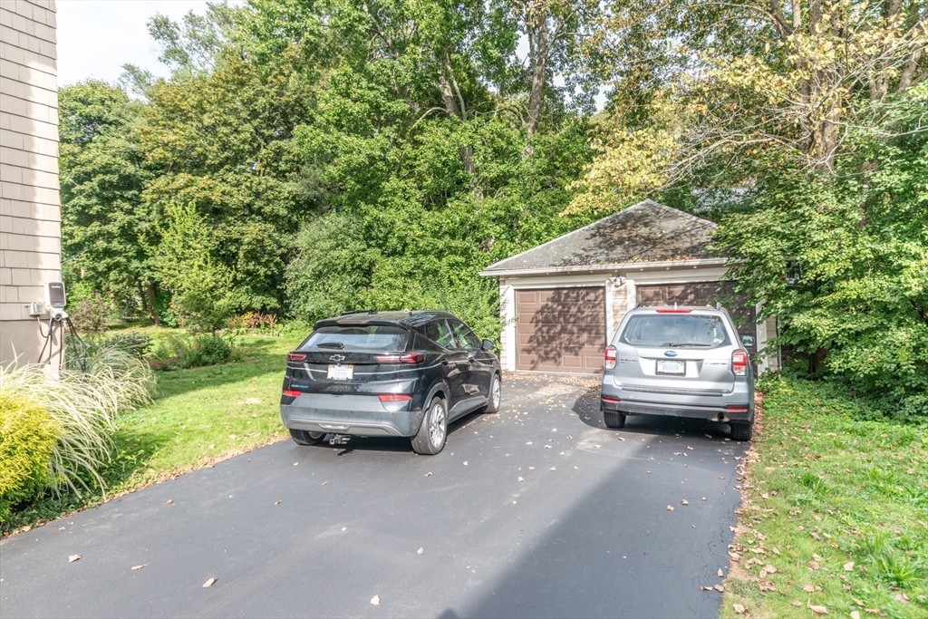 56-58 Cloverdale Road, Unit 56 Newton, MA 02461 - Photo 18 of 18 Gallery Image 18