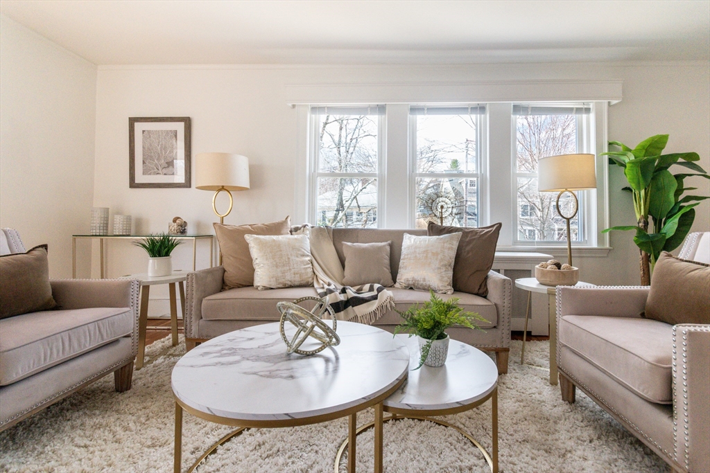 56-58 Cloverdale Road, Unit 56 Newton, MA 02461 - Photo 3 of 18 Gallery Image 3