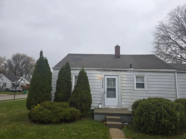 $90,000 | 21706 Rausch Avenue, Eastpointe, MI 48021