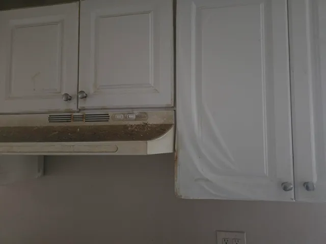 $90,000 | 21706 Rausch Avenue, Eastpointe, MI 48021