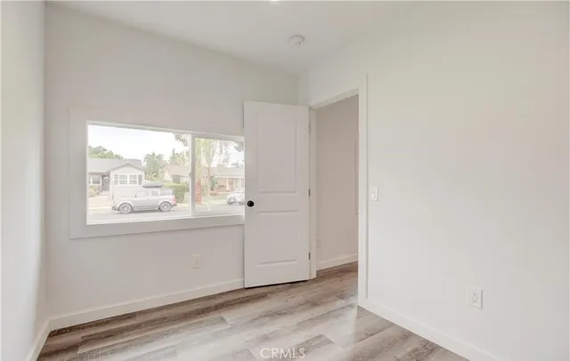 an empty room with window