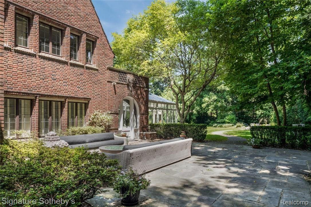 330 Provencal Road Grosse Pointe, MI 48236 - Photo 60 of 75 330 Provencal Rd Grosse Pointe-large-082-80-330 Provencal Road00043-1500x1000-72dpi.jpg
