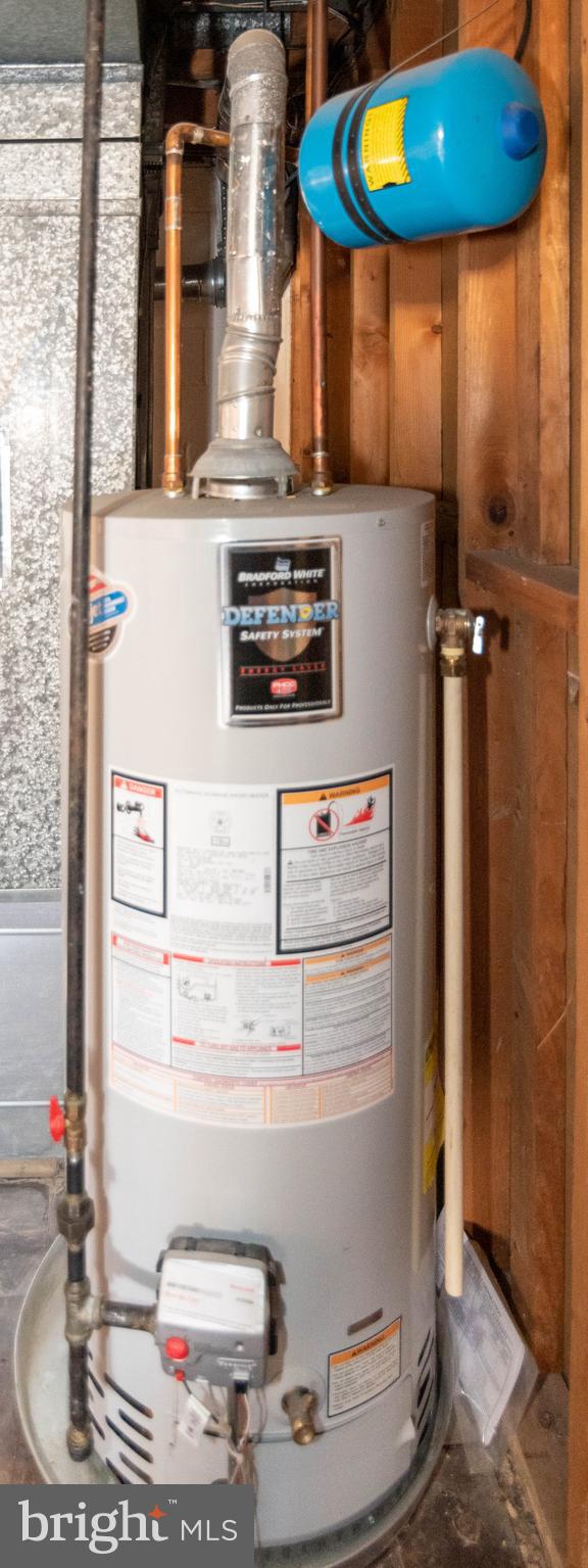 4514 Tapscott Road Pikesville, MD 21208 - Photo 21 of 26 Water Heater