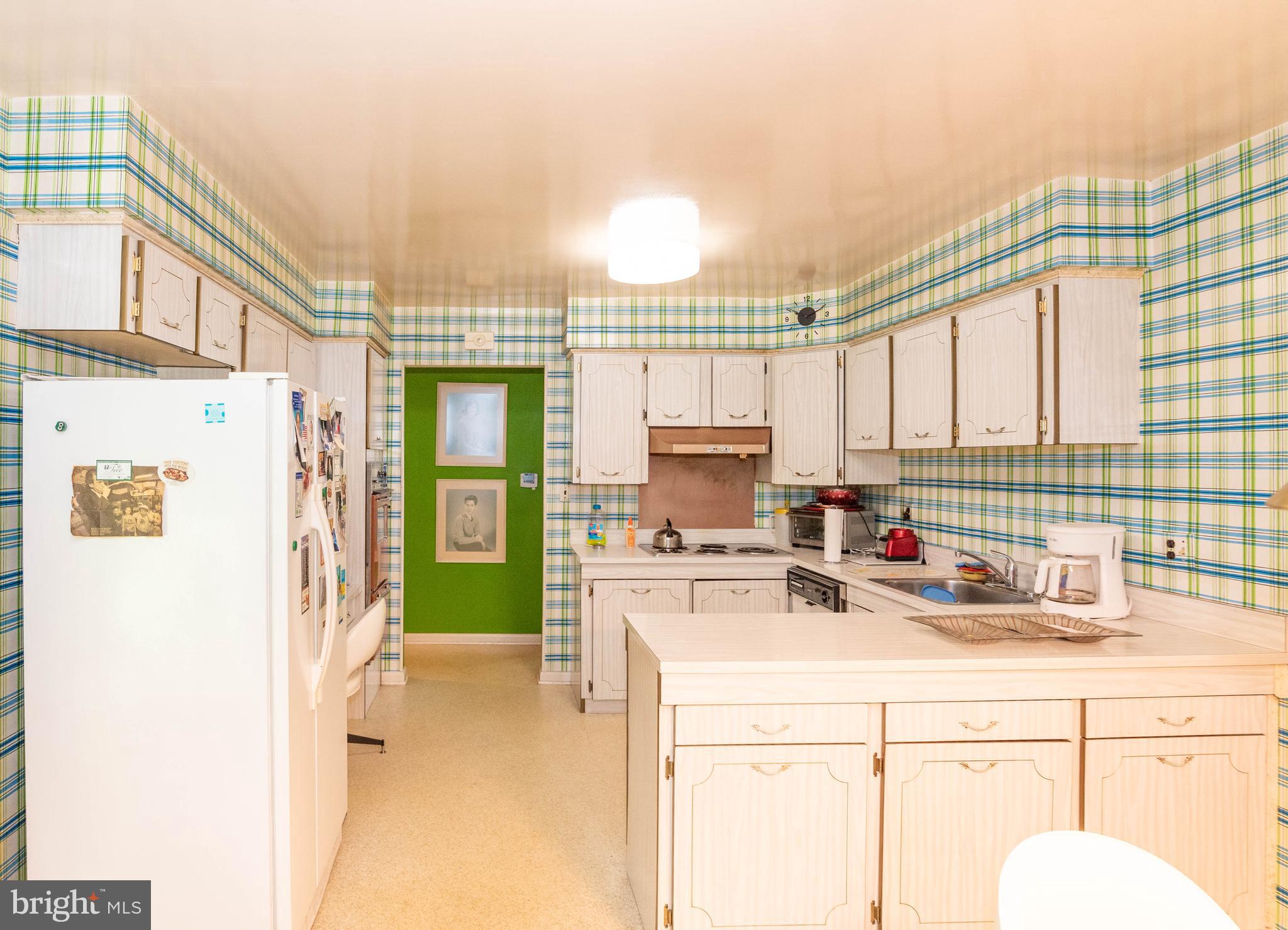 4514 Tapscott Road Pikesville, MD 21208 - Photo 8 of 26 Kitchen