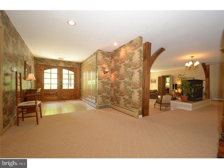 2617 Wayland Road Berwyn, PA 19312 - Photo 5 of 20 Foyer