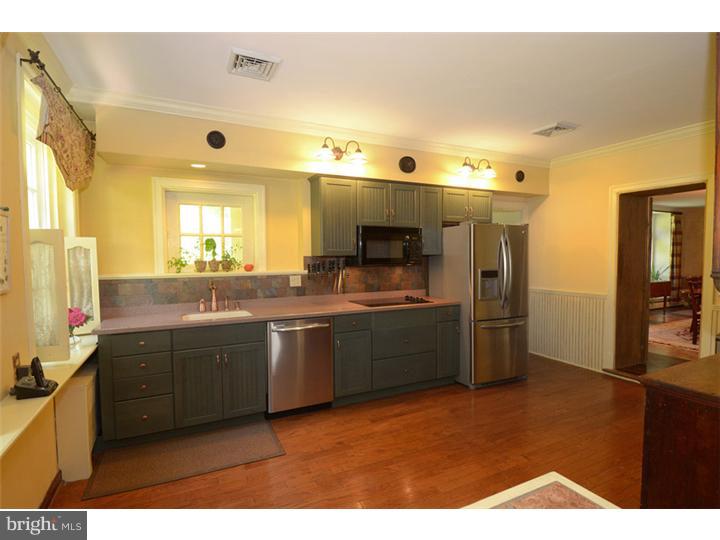2617 Wayland Road Berwyn, PA 19312 - Photo 9 of 20 Kitchen