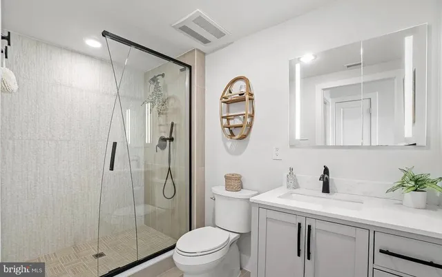 $2,750 | 2301 Champlain Street Northwest, Unit 111, Washington, DC 20009