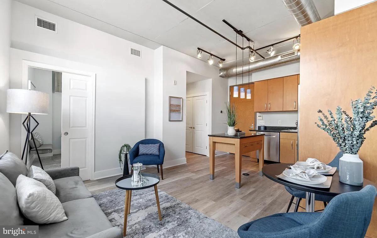 2301 Champlain Street Northwest, Unit 111 Washington, DC 20009 - Photo 7 of 18